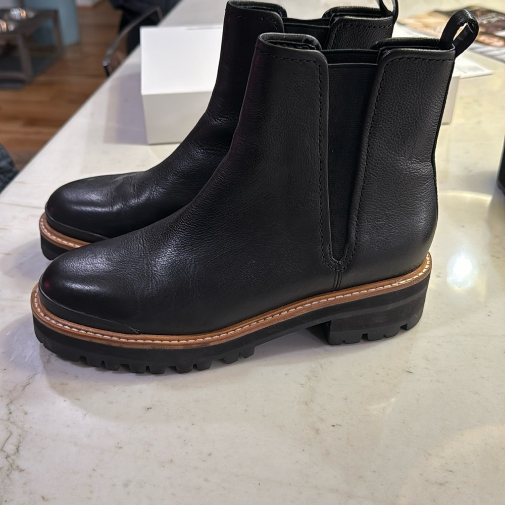 Marc Fisher Lug sole boot 6.5